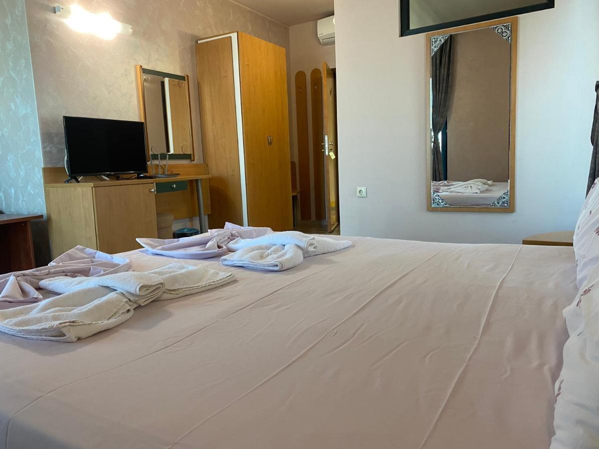 Empera H-l Hotel