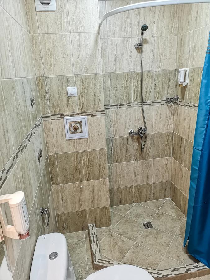 Empera H-l Hotel
